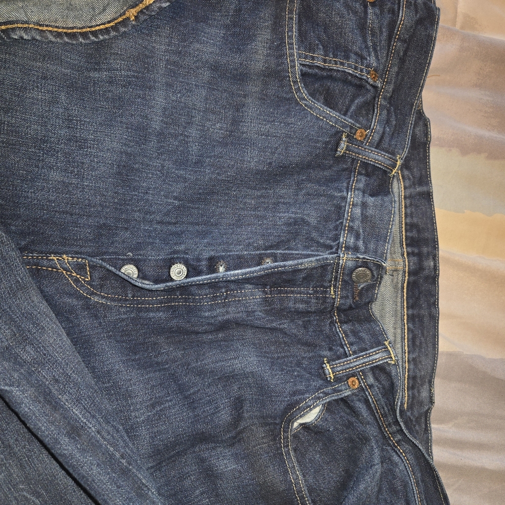 Men's Levi 501 Blue Jeans, Good CONDITION - Picture 3 of 4